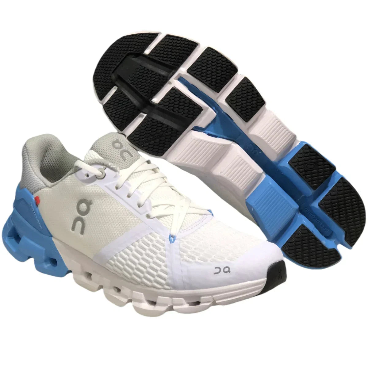 On Cloudflyer 3 Men White/ and blue