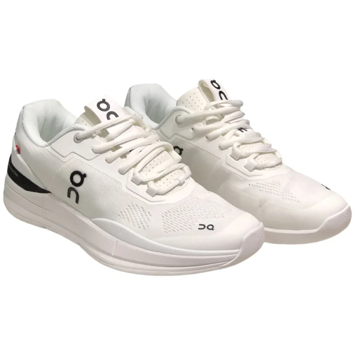 On The Roger Pro Men's White/Black