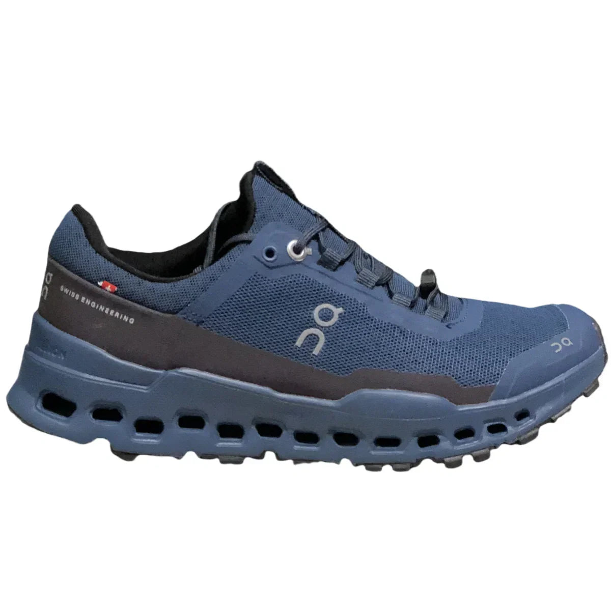 On Cloud Ultra women’s Navy blue