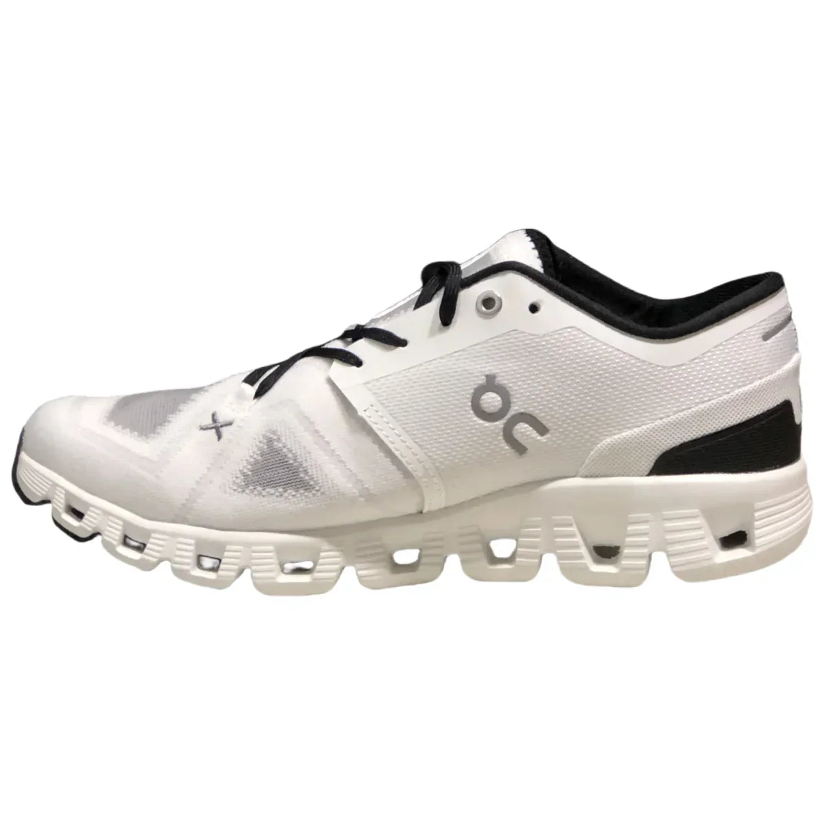 On Cloud X3 /Shift Women’s White/Black